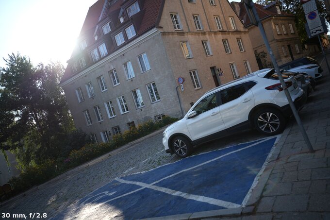 Tamron 16-30 mm f/2.8 Di III VXD G2 - Ghosting and flares