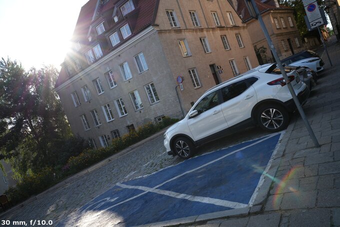 Tamron 16-30 mm f/2.8 Di III VXD G2 - Ghosting and flares