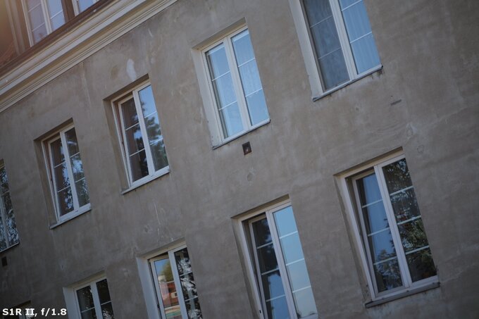 Panasonic Lumix S 85 mm f/1.8 - Ghosting and flares