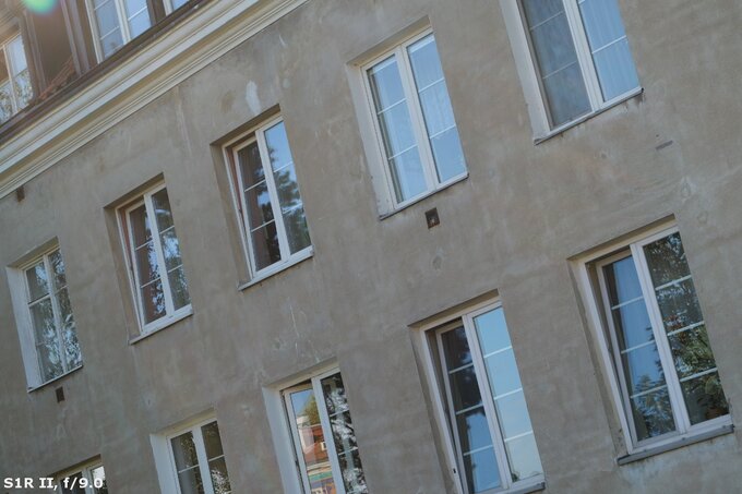 Panasonic Lumix S 85 mm f/1.8 - Ghosting and flares