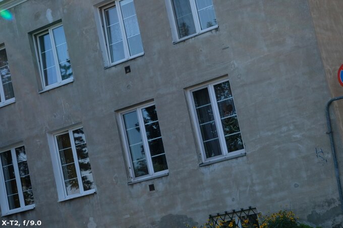 Viltrox AF 56 mm f/1.7 Air - Ghosting and flares