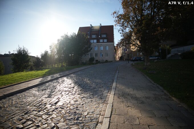 Sigma C 12 mm f/1.4 DC - Ghosting and flares