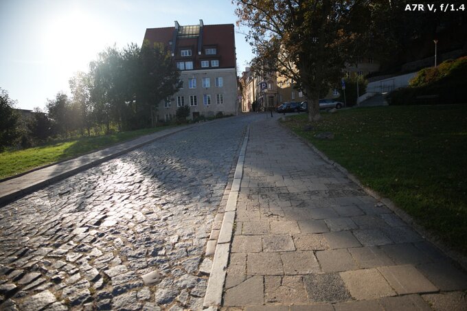 Sigma C 12 mm f/1.4 DC - Ghosting and flares