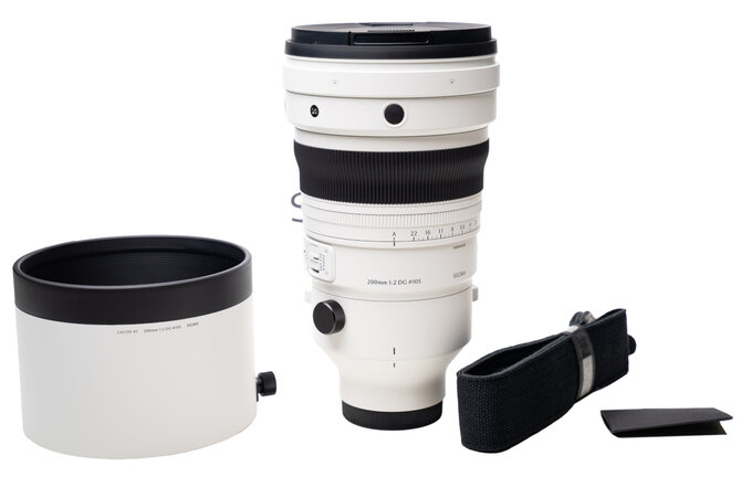 Sigma S 200 mm f/2 DG OS - Build quality and image stabilization