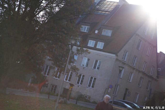 Samyang AF 85 mm f/1.8 P FE - Ghosting and flares