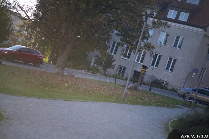 Samyang AF 85 mm f/1.8 P FE - Ghosting and flares