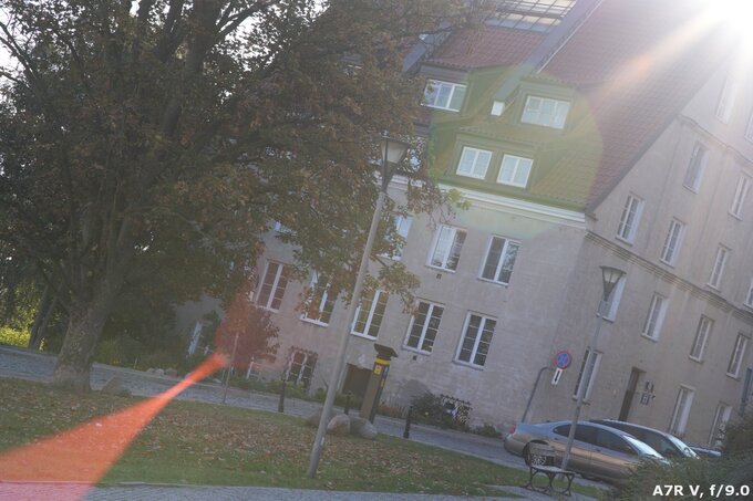 Samyang AF 85 mm f/1.8 P FE - Ghosting and flares