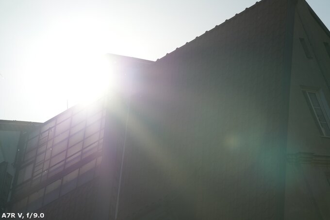 Sigma S 200 mm f/2 DG OS - Ghosting and flares