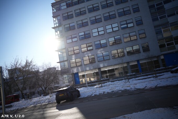 Voigtlander Apo Lanthar 28 mm f/2 Aspherical - Ghosting and flares