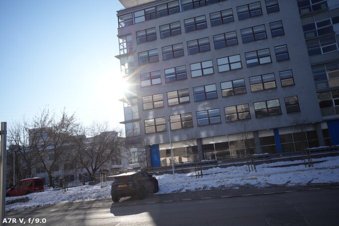 Voigtlander Apo Lanthar 28 mm f/2 Aspherical - Ghosting and flares