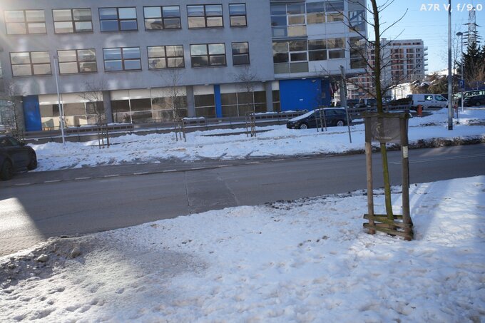 Voigtlander Apo Lanthar 28 mm f/2 Aspherical - Ghosting and flares