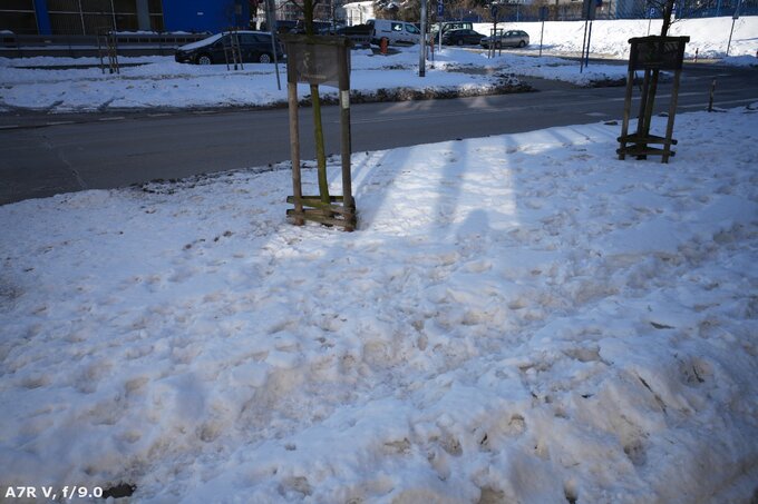 Voigtlander Apo Lanthar 28 mm f/2 Aspherical - Ghosting and flares