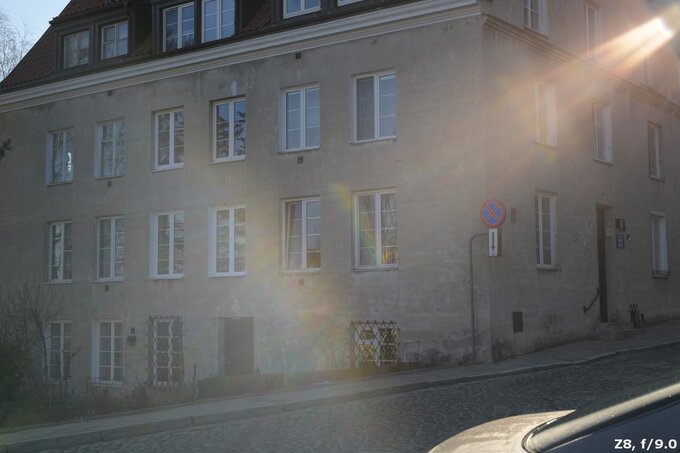 Viltrox AF 50 mm f/1.4 Pro - Odblaski