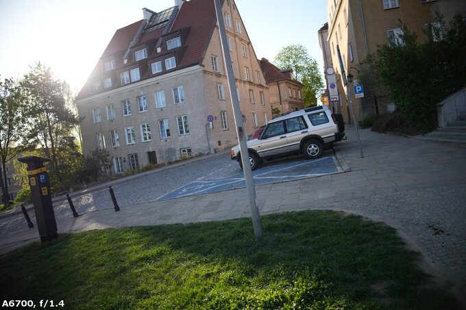 Sigma C 15 mm f/1.4 DC - Ghosting and flares
