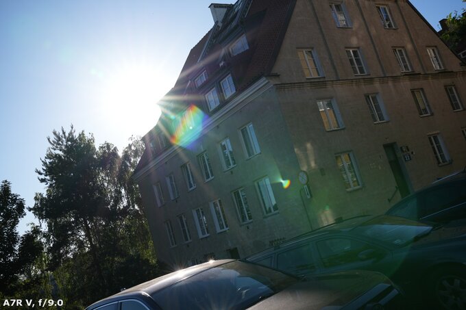Sirui Aurora 35 mm f/1.4 - Ghosting and flares