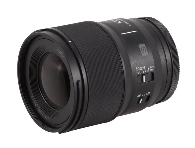 Panasonic Lumix S 100 mm f/2.8 Macro - Build quality