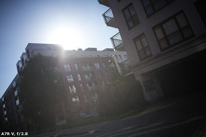 Viltrox AF 26 mm f/2.8 EVO - Ghosting and flares