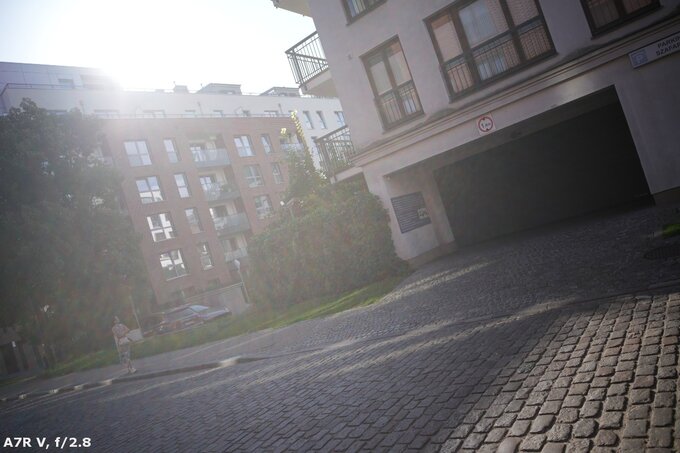 Viltrox AF 26 mm f/2.8 EVO - Ghosting and flares