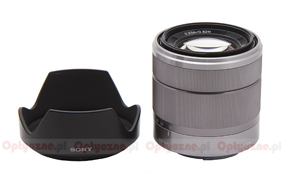 Sony E 18-55 mm f/3.5-5.6 OSS - Build quality and image stabilization