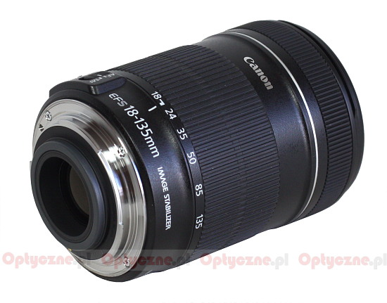 Canon EF-S 18-135 mm f/3.5-5.6 IS - Build quality and image stabilization