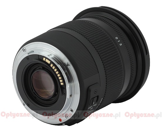 Sigma C 17-70 mm f/2.8-4.0 DC Macro OS HSM - Build quality and image stabilization
